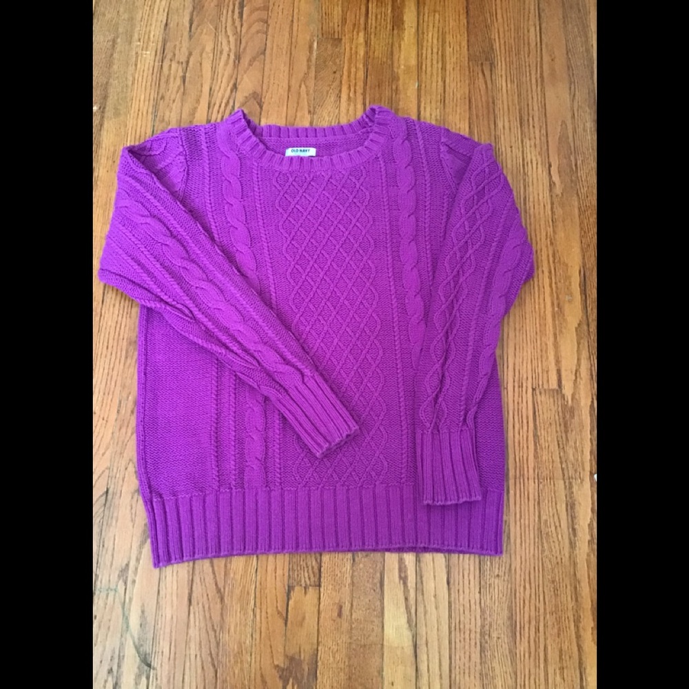 Old Navy sweater long sleeves purple size L